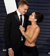 Filename=2019_Vanity_Fair_Oscar_Party__28229.jpg
Filesize=93KiB
Dimensions=672x800
Date added=Apr 11, 2019 2019_Vanity_Fair_Oscar_Party__28229.jpg