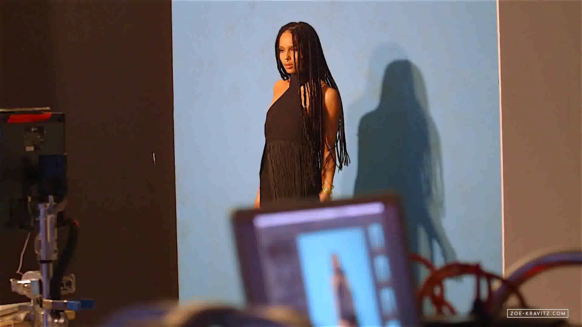 Behind_the_Scenes_with_Zoe_Kravitz_avi0061.jpg