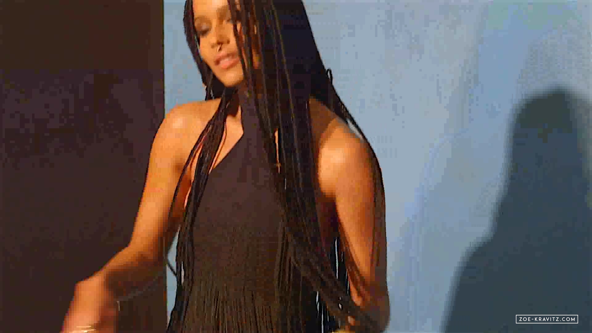 Behind_the_Scenes_with_Zoe_Kravitz_avi0070.jpg