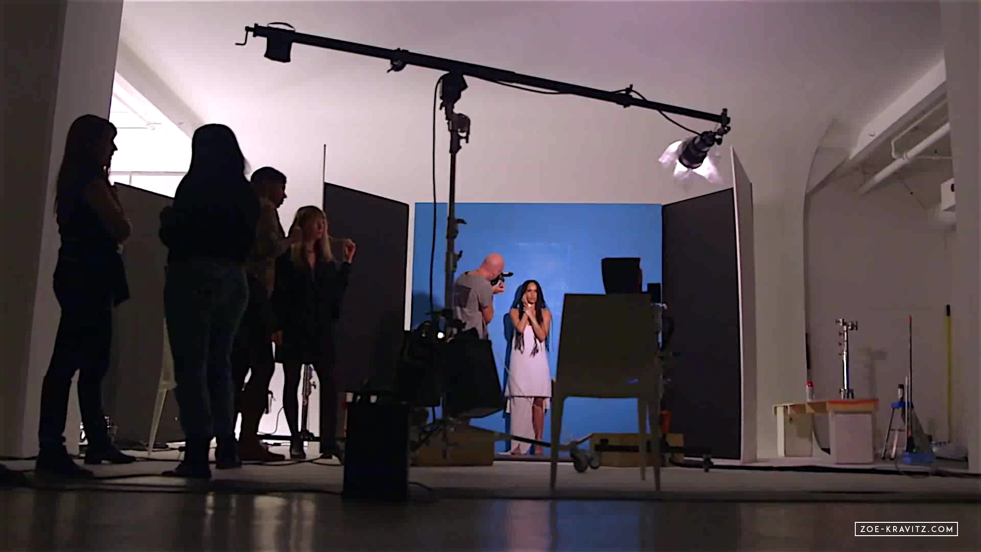 Behind_the_Scenes_with_Zoe_Kravitz_avi0095.jpg