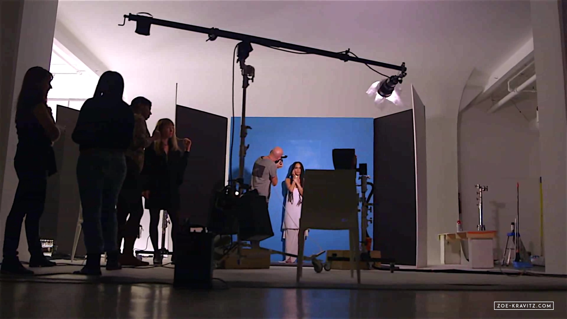 Behind_the_Scenes_with_Zoe_Kravitz_avi0096.jpg