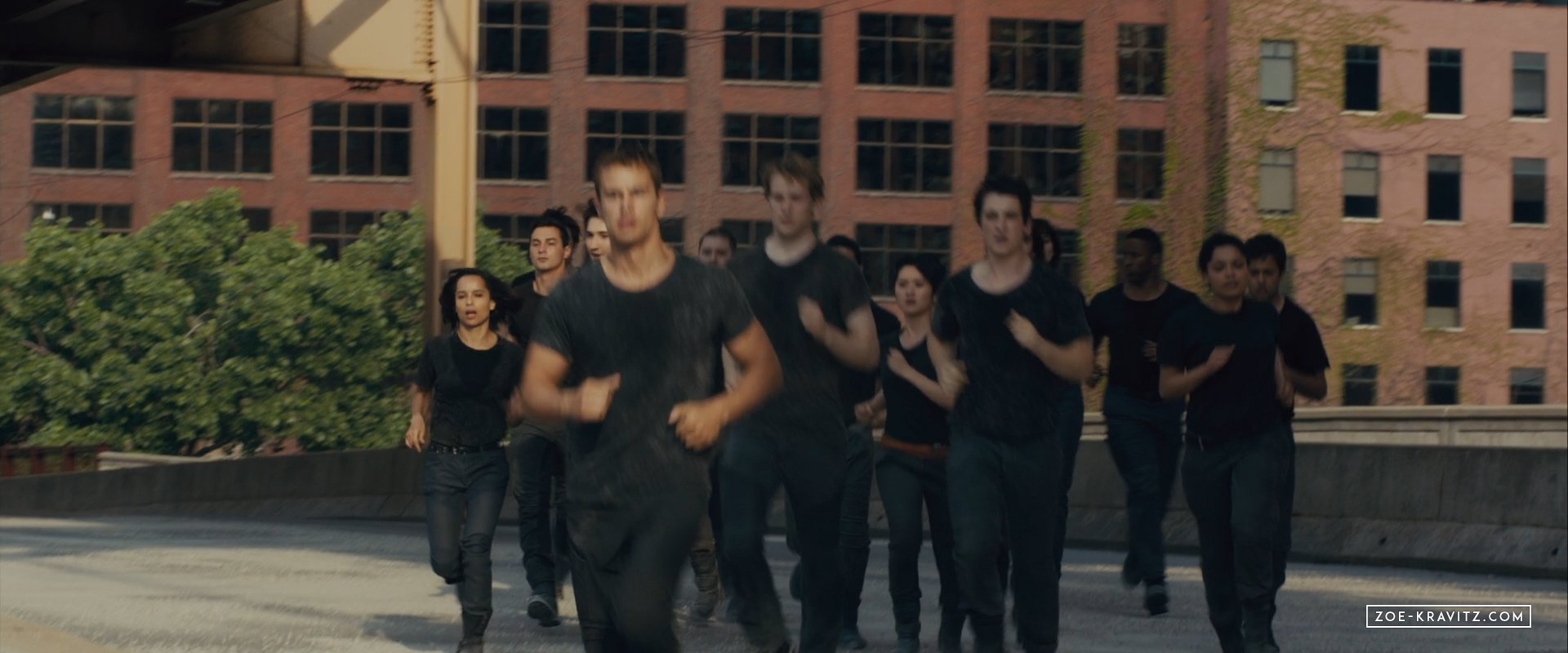 divergent2014_02145.jpg