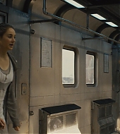 divergent2014_01393.jpg