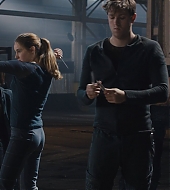 divergent2014_02800.jpg