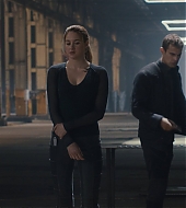 divergent2014_02879.jpg