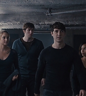 divergent2014_03120.jpg