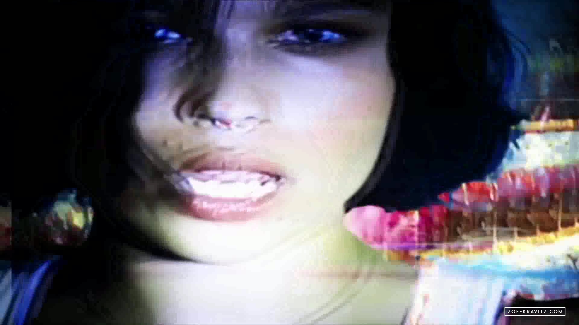 AYO_28Official_Music_Video29_avi0010.jpg