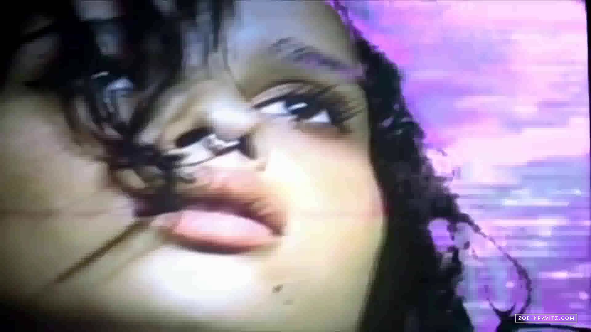 AYO_28Official_Music_Video29_avi0093.jpg