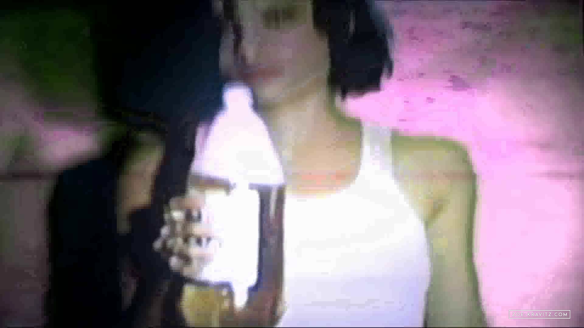 AYO_28Official_Music_Video29_avi0112.jpg