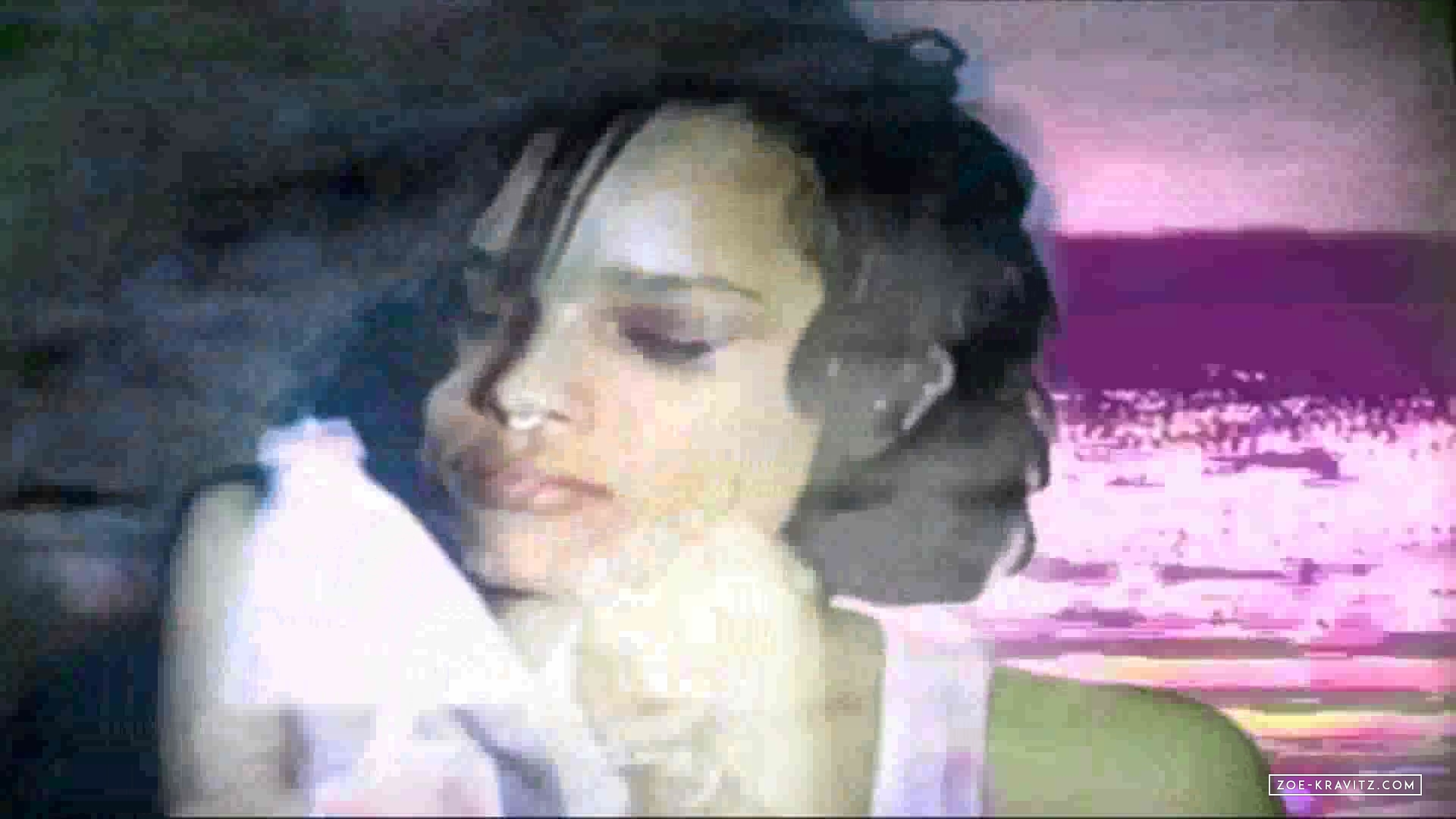 AYO_28Official_Music_Video29_avi0114.jpg