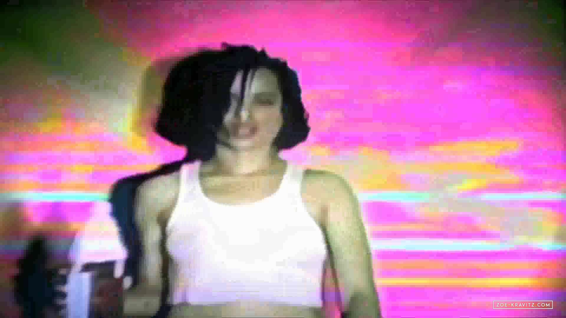 AYO_28Official_Music_Video29_avi0123.jpg