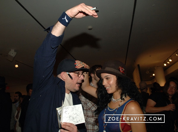 Zoe_Kravitz_attends_Ricky_Powells_Illy_Funksters_Exhibition_Opening_06.jpg