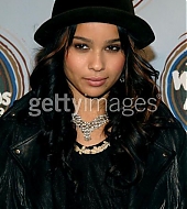 Zoe_Kravitz_attending_the_2008_mtvU_Woodie_Awards_01.jpg