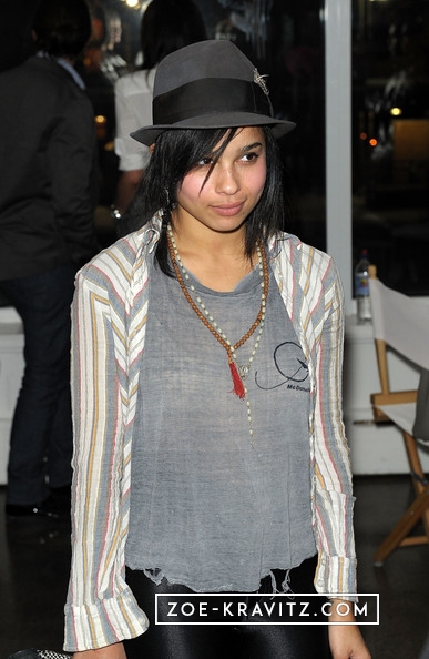 Zoe_Kravitz_LB_Reception_Fall_2010_01.jpg