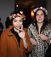 Zoe_Kravitz_at_the_Erin_Fetherston_Fashion_show_01.jpg