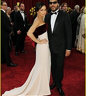 Lenny_and_Zoe_Kravitz_attending_the_2010_Oscars_10.jpg