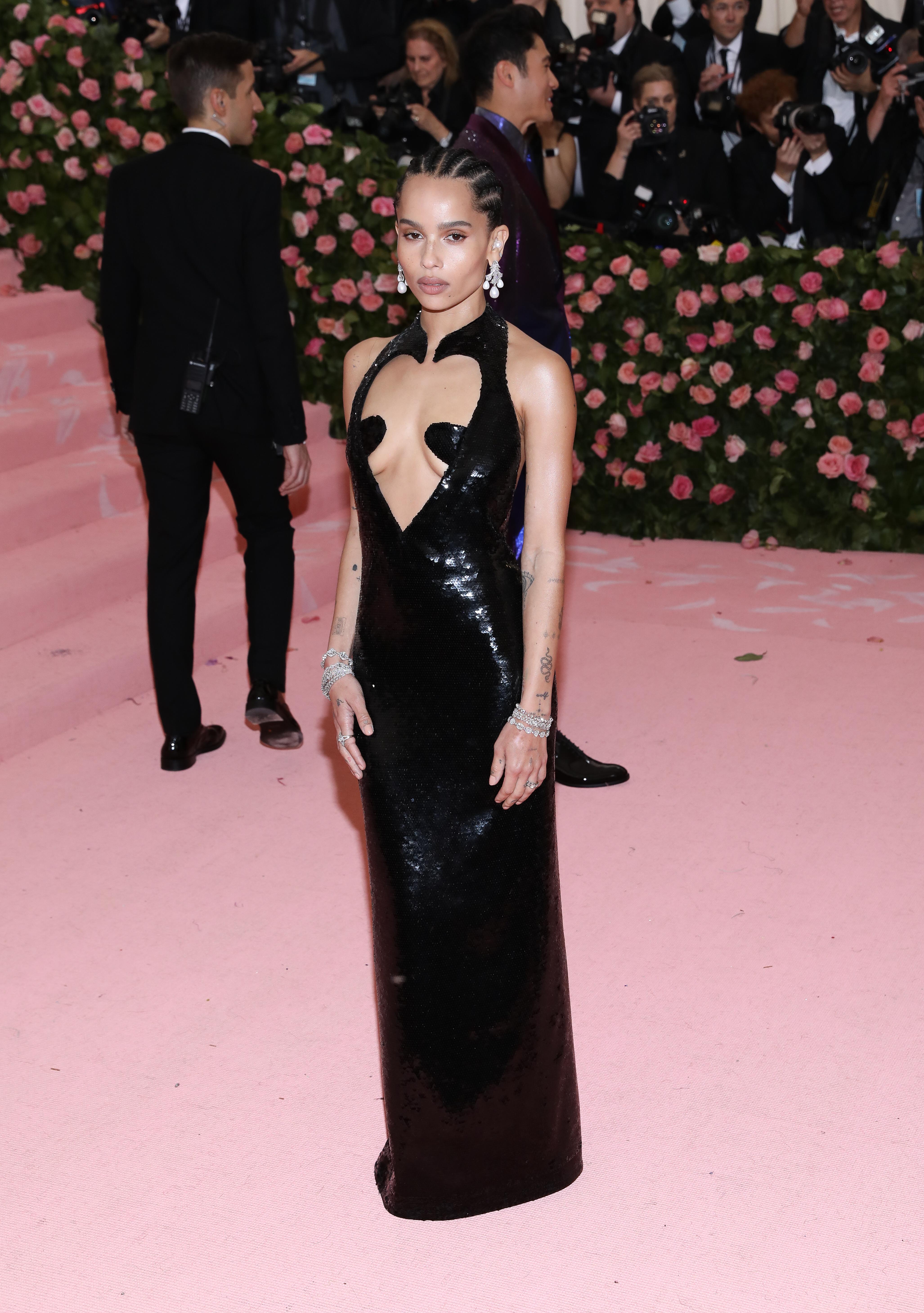 2019_Met_Gala_Celebrating_Camp_Notes_on_Fashion_28729~0.jpg