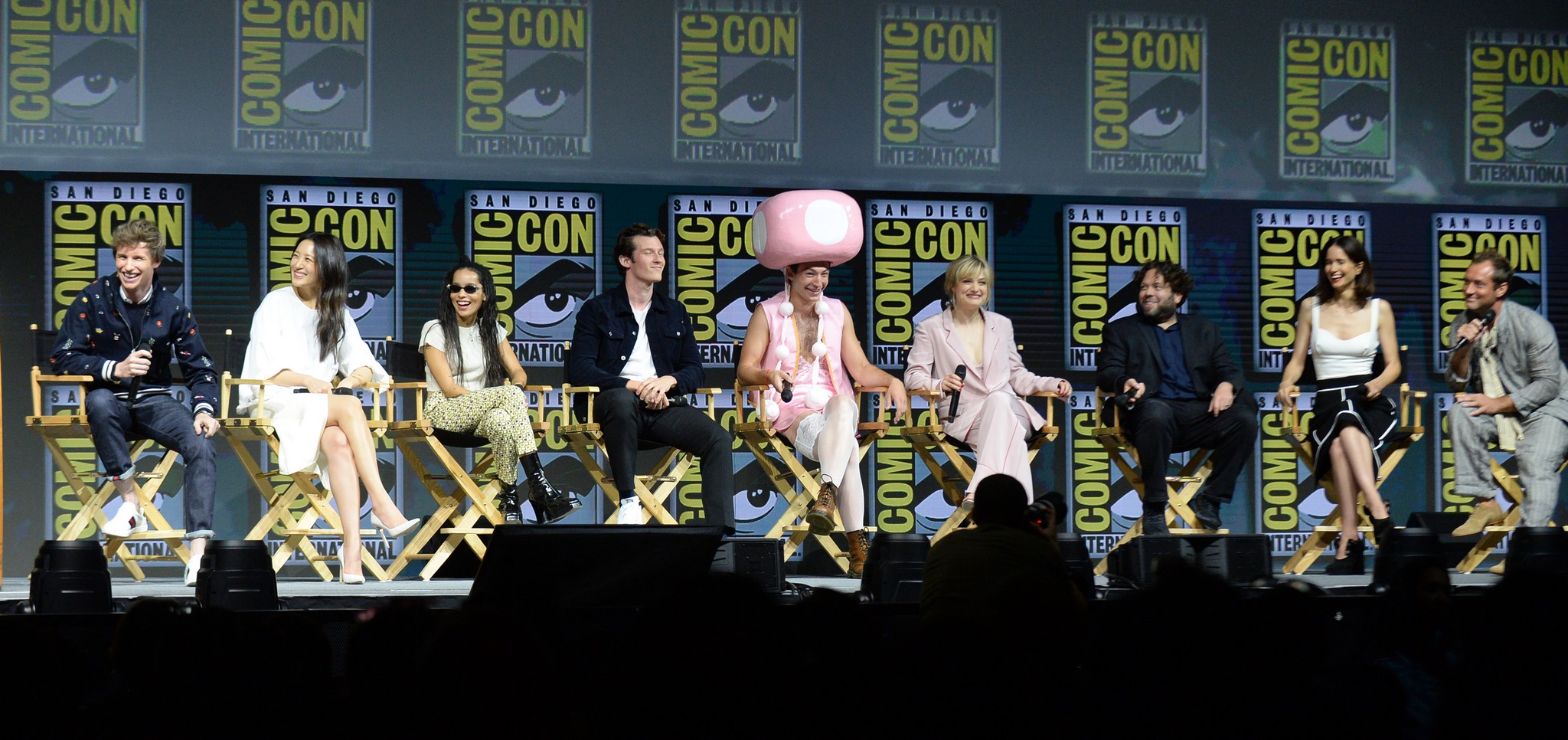 Warner_Bros__panel_during_day_3_of_Comic-Con_28229.jpg