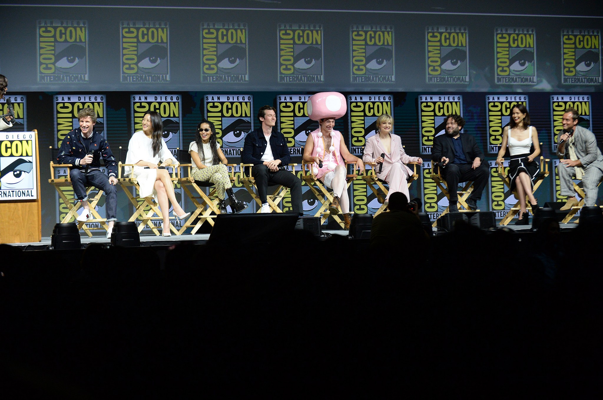 Warner_Bros__panel_during_day_3_of_Comic-Con_28329.jpg